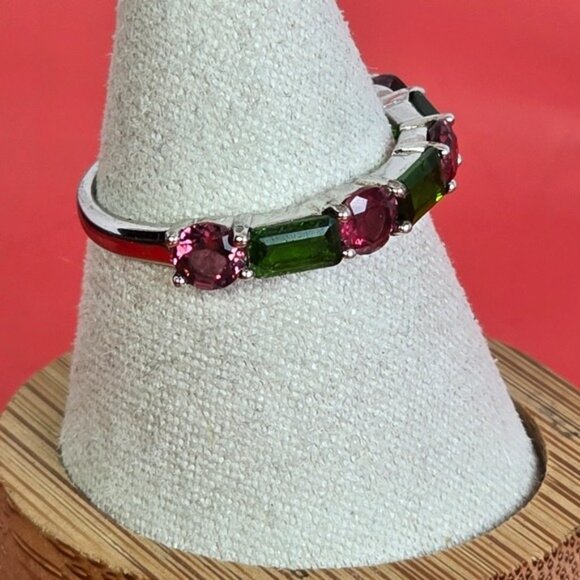 925 Sterling Silver Ring with Natural Chrome Diopside & Rhodolite Garnet Gems - Picture 4 of 7